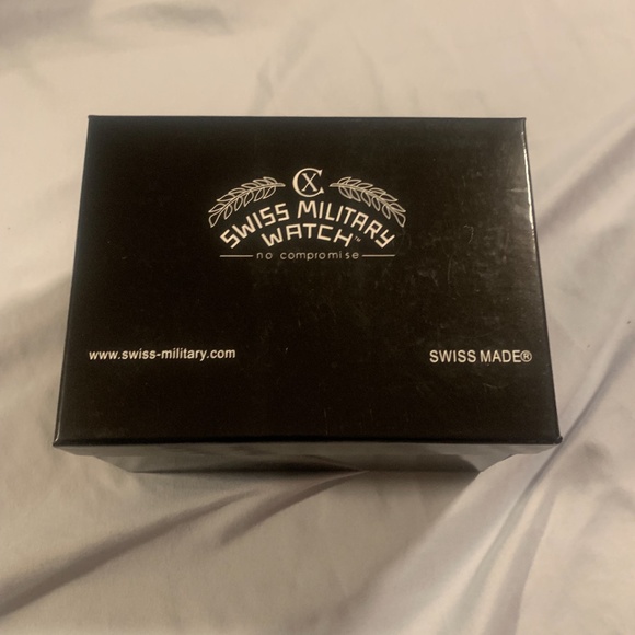 Watch - Picture 2 of 9